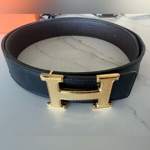 Hermes H Guillochee Gold Plated Buckle and reversible black / brown leather belt